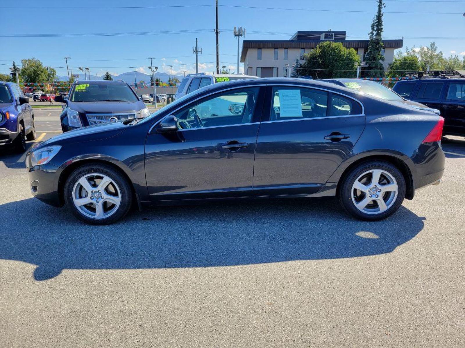 2012 GRAY VOLVO S60 T5 (YV1622FSXC2) with an 2.4L engine, Automatic transmission, located at 929 East 8th Ave, Anchorage, 99501, (907) 274-2277, 61.214783, -149.866074 - Photo #1