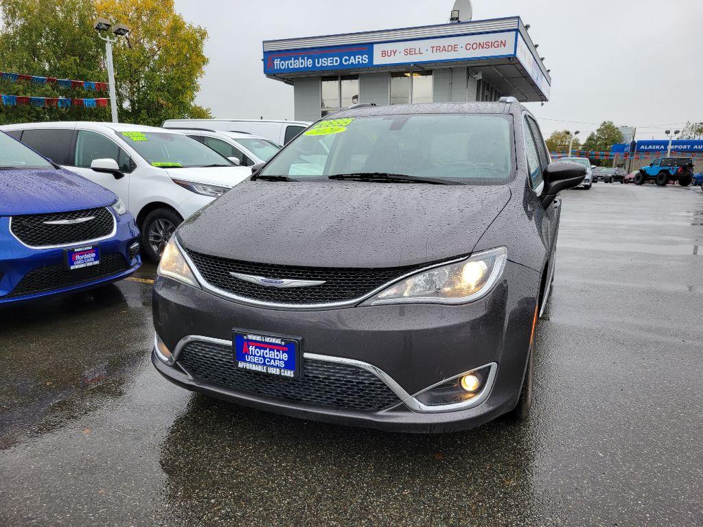 photo of 2020 CHRYSLER PACIFICA 4DR