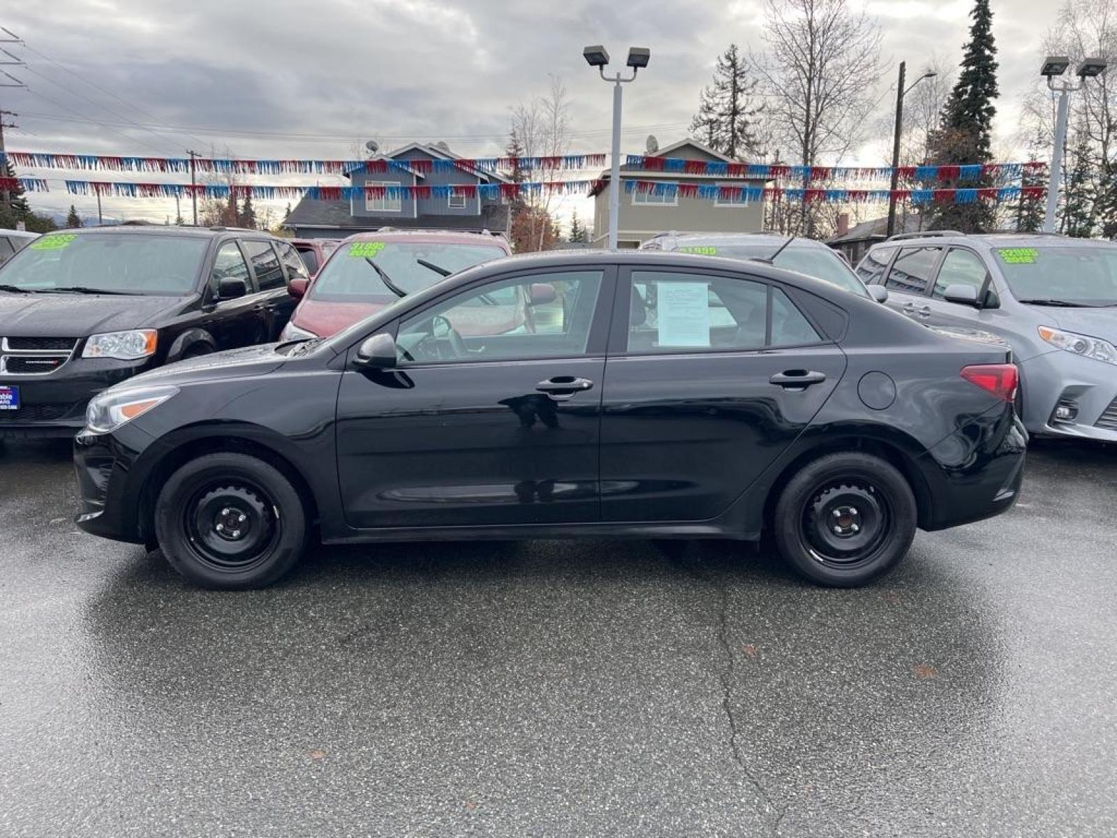 2022 BLACK KIA RIO LX (3KPA24AD1NE) with an 1.6L engine, Automatic transmission, located at 929 East 8th Ave, Anchorage, 99501, (907) 274-2277, 61.214783, -149.866074 - Photo #1