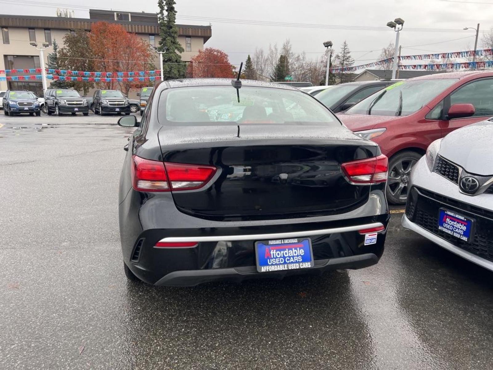 2022 BLACK KIA RIO LX (3KPA24AD1NE) with an 1.6L engine, Automatic transmission, located at 929 East 8th Ave, Anchorage, 99501, (907) 274-2277, 61.214783, -149.866074 - Photo #2