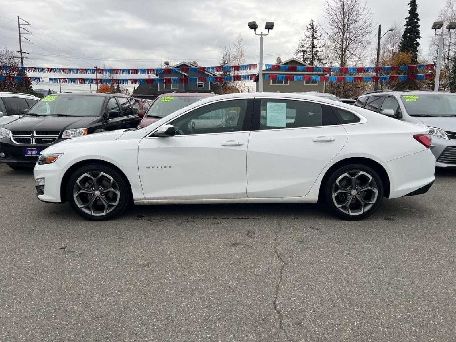 2020 WHITE CHEVROLET MALIBU LT LT (1G1ZD5ST8LF) with an 1.5L engine, Continuously Variable transmission, located at 929 East 8th Ave, Anchorage, 99501, (907) 274-2277, 61.214783, -149.866074 - Photo #1