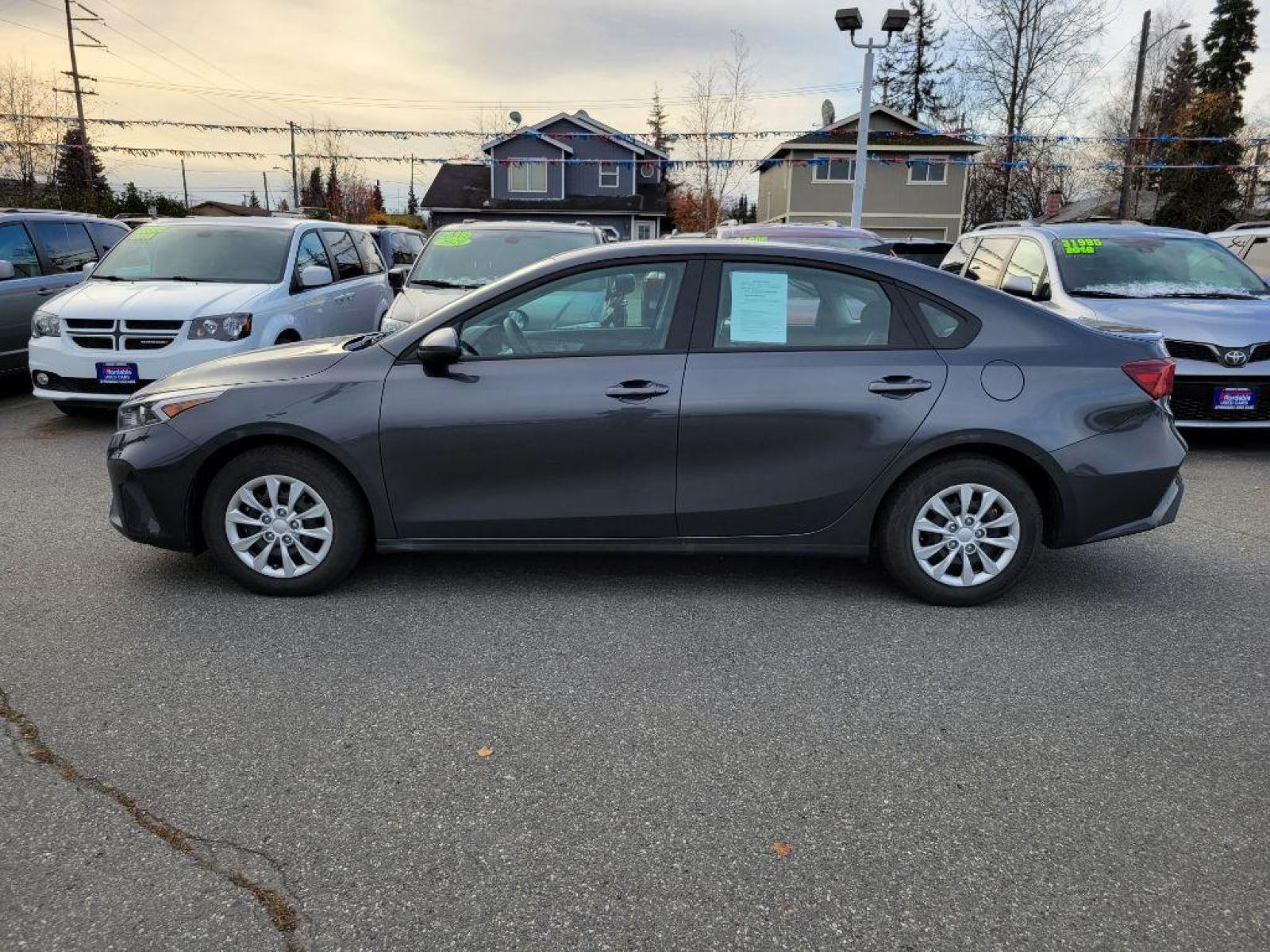 2022 BLUE KIA FORTE FE (3KPF24AD4NE) with an 2.0L engine, Automatic transmission, located at 929 East 8th Ave, Anchorage, 99501, (907) 274-2277, 61.214783, -149.866074 - Photo #1