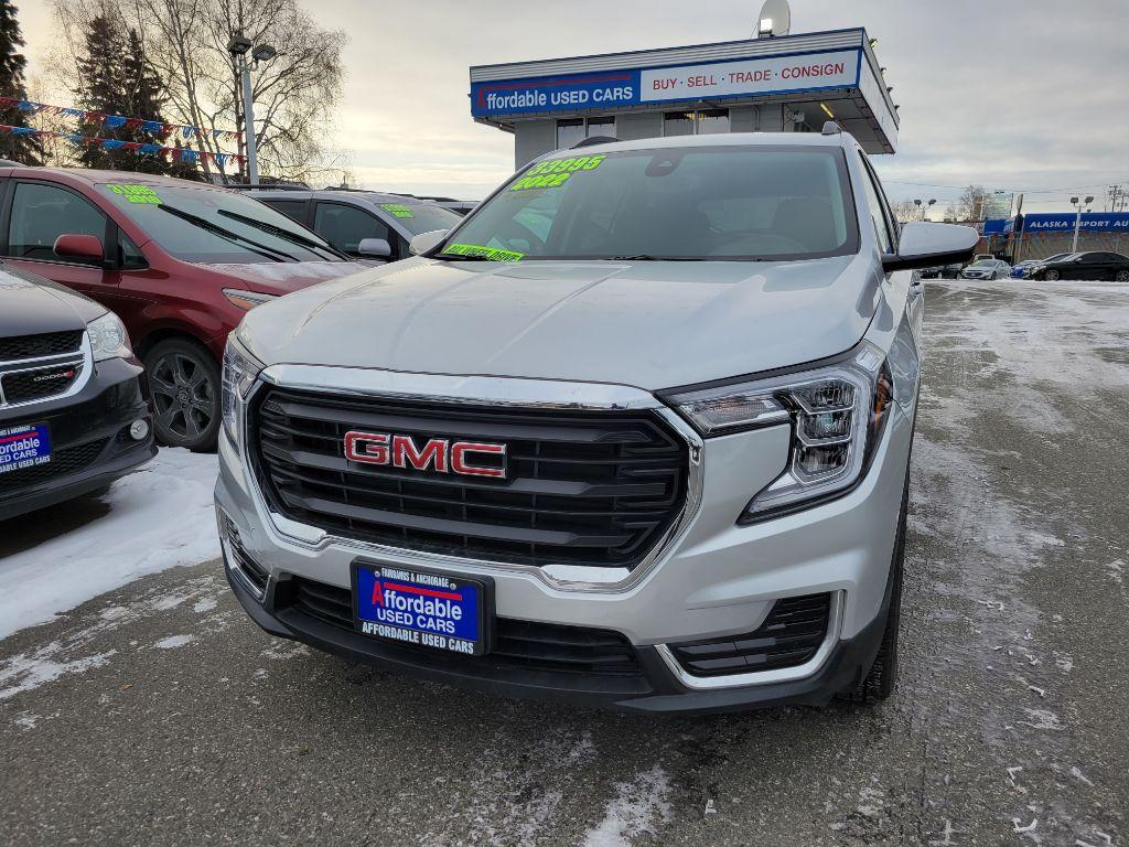 photo of 2022 GMC TERRAIN 4DR