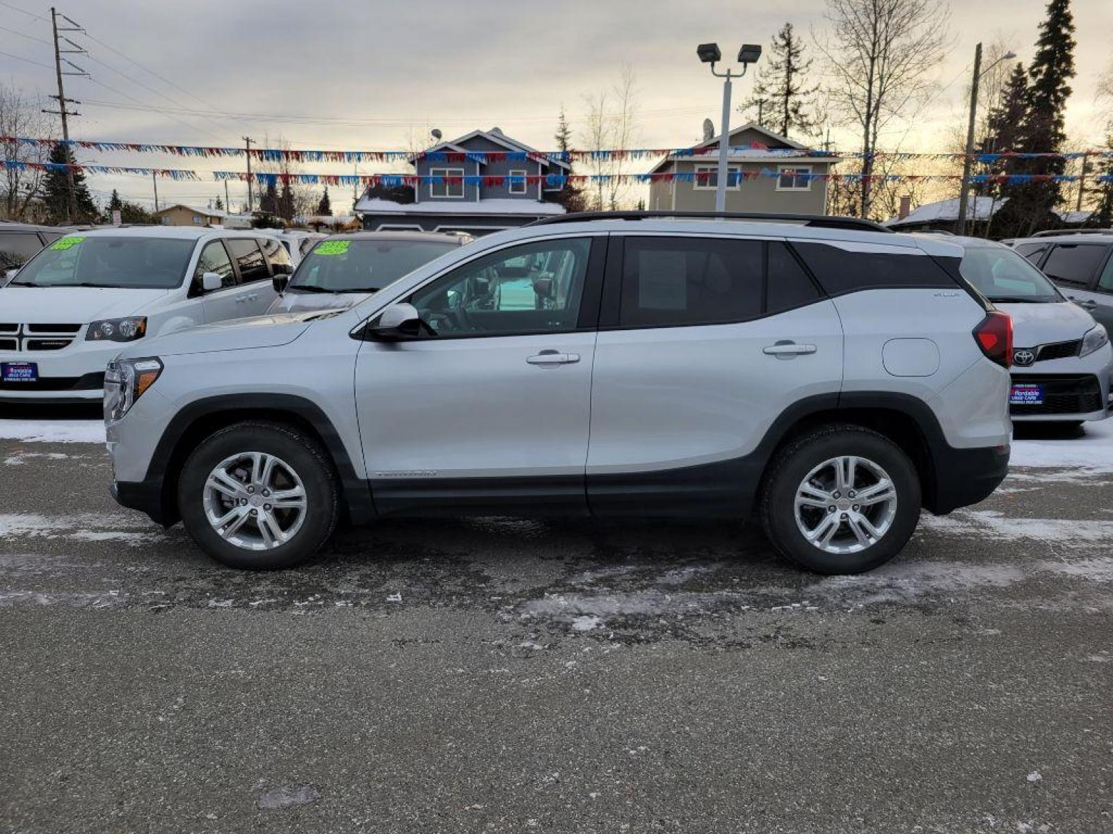2022 SILVER GMC TERRAIN SLE (3GKALTEV8NL) with an 1.5L engine, Automatic transmission, located at 929 East 8th Ave, Anchorage, 99501, (907) 274-2277, 61.214783, -149.866074 - Photo #1