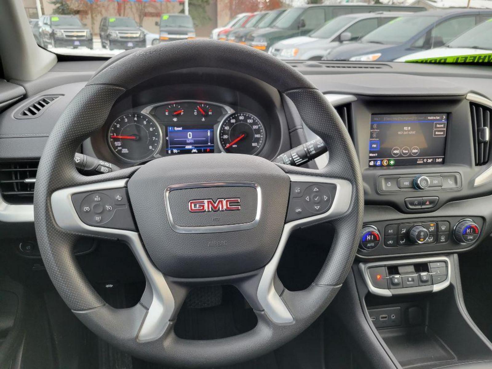 2022 SILVER GMC TERRAIN SLE (3GKALTEV8NL) with an 1.5L engine, Automatic transmission, located at 929 East 8th Ave, Anchorage, 99501, (907) 274-2277, 61.214783, -149.866074 - Photo #4