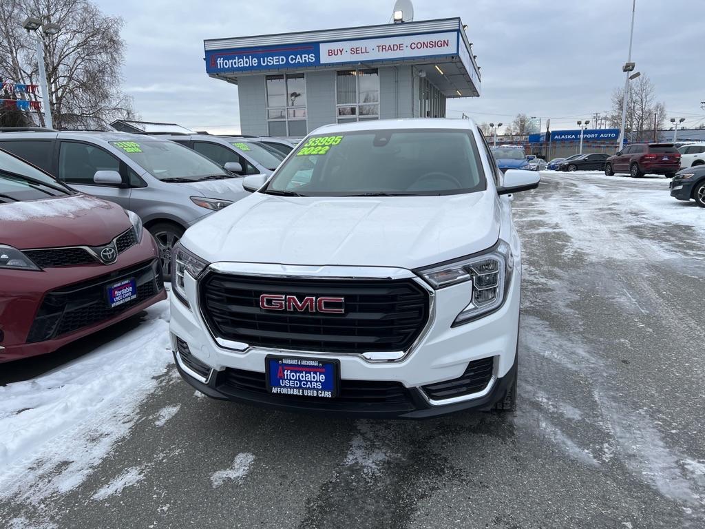 photo of 2022 GMC TERRAIN 4DR