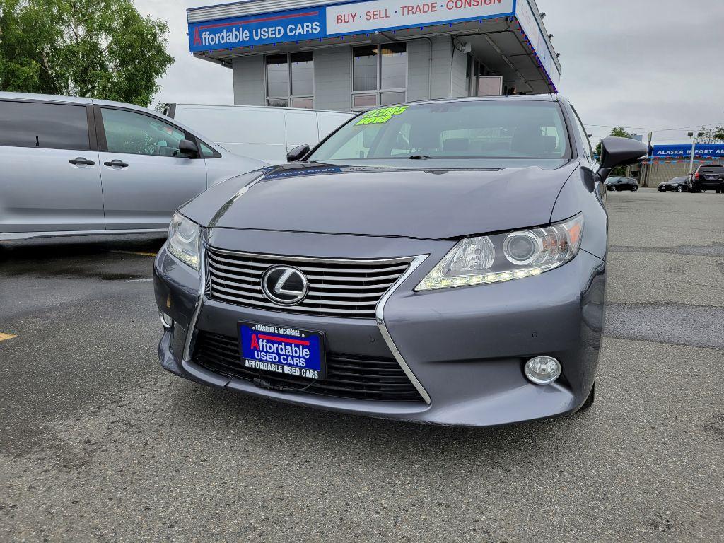 photo of 2013 LEXUS ES 4DR