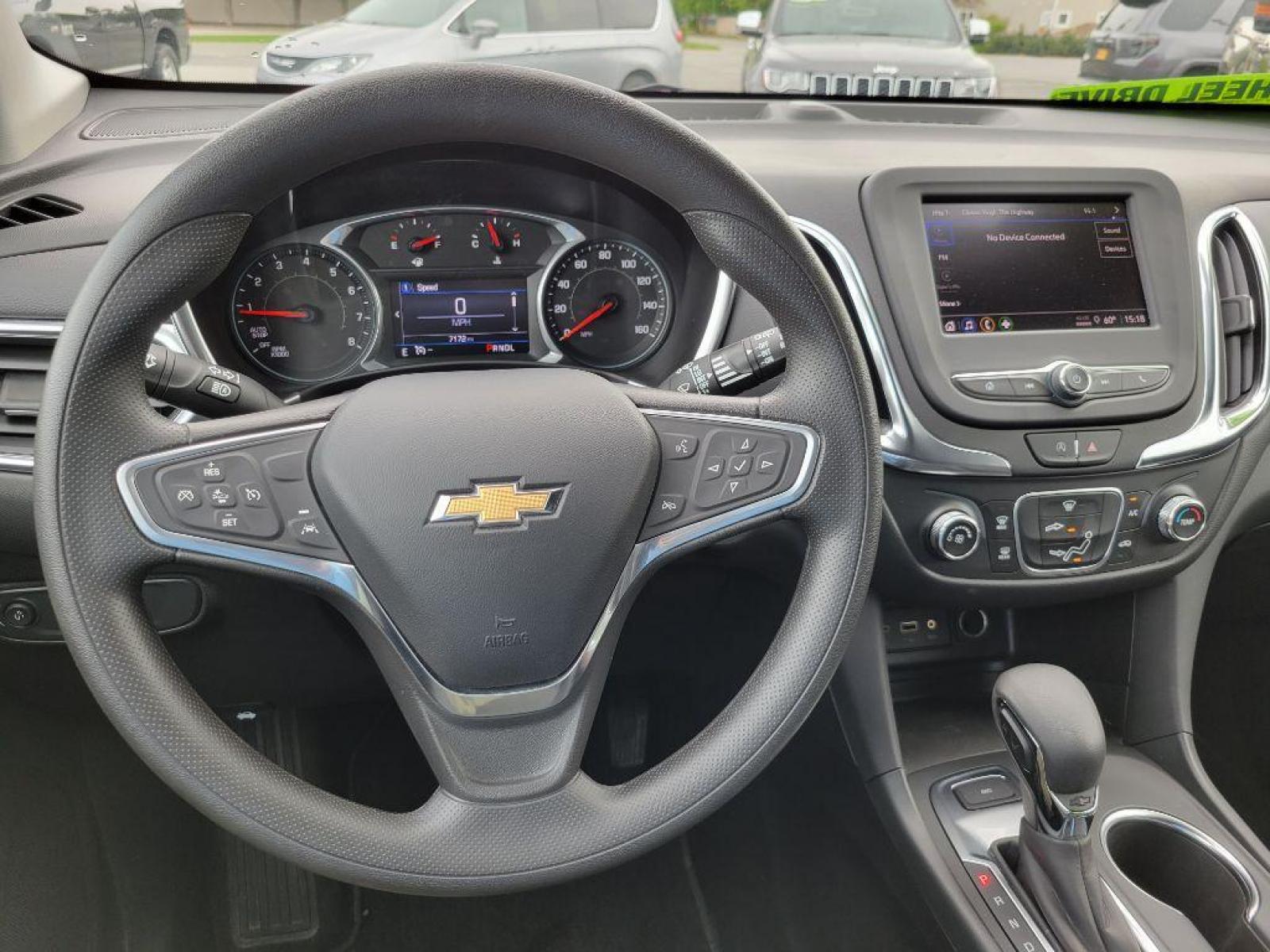 2022 SILVER CHEVROLET EQUINOX LT (3GNAXUEV3NL) with an 1.5L engine, Automatic transmission, located at 929 East 8th Ave, Anchorage, AK, 99501, (907) 274-2277, 61.214783, -149.866074 - Photo #4
