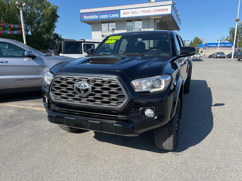 photo of 2020 TOYOTA TACOMA 4DR