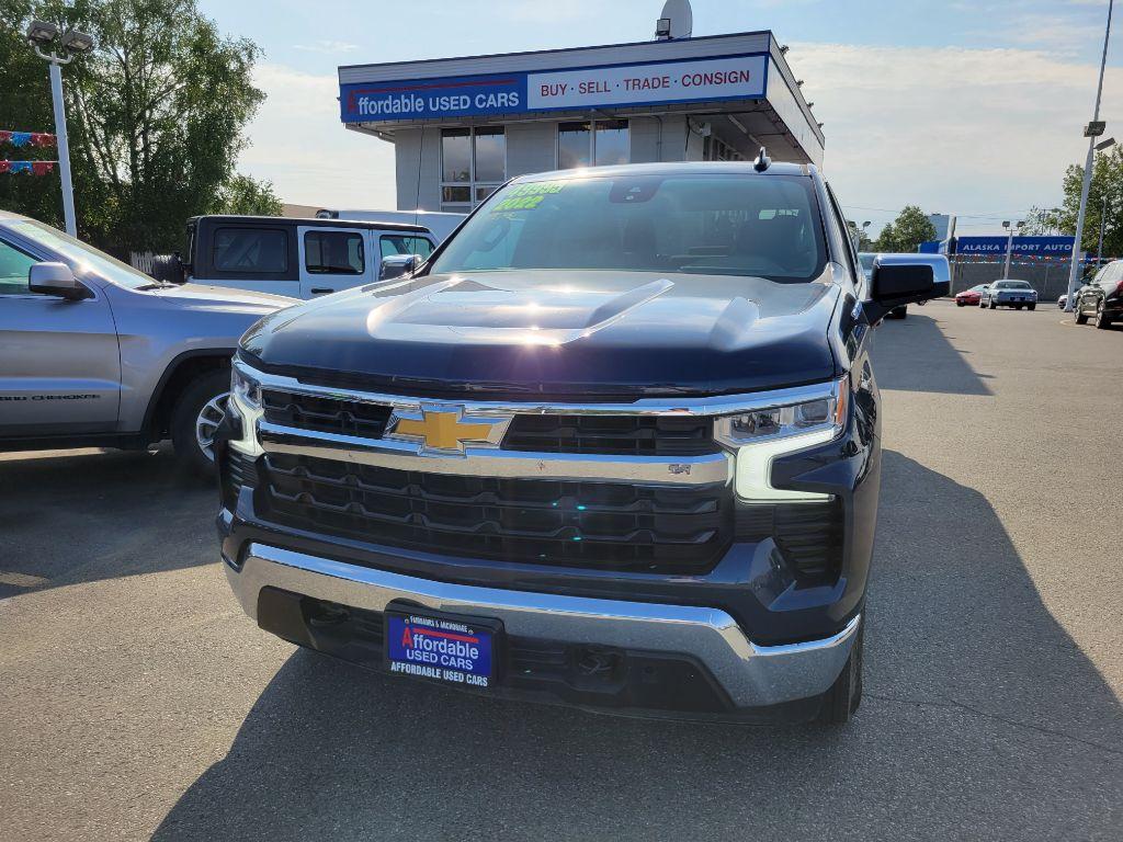 photo of 2022 CHEVROLET SILVERADO 1500 4DR