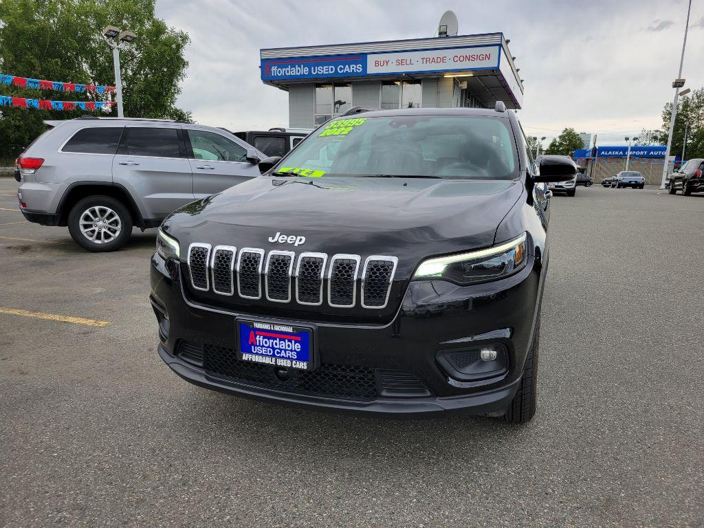 photo of 2022 JEEP CHEROKEE 4DR