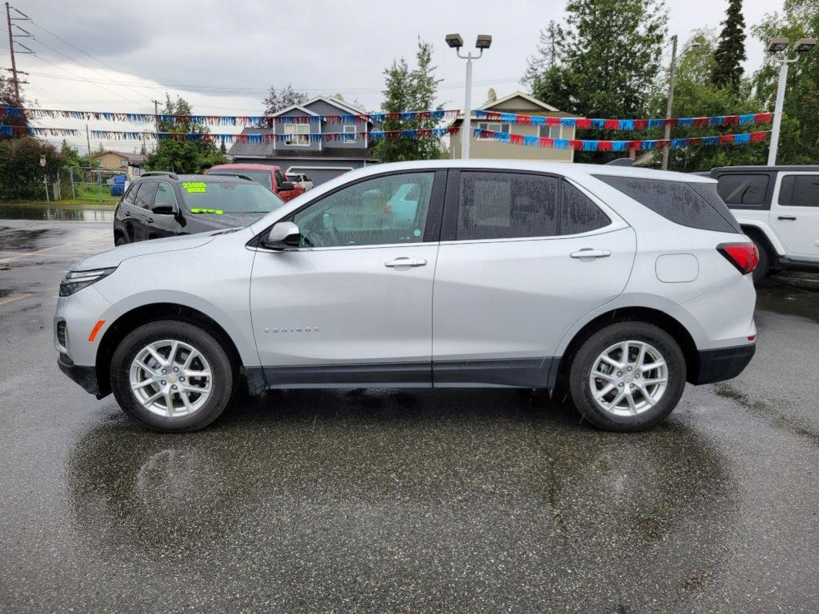 2022 SILVER CHEVROLET EQUINOX LT (3GNAXUEV0NL) with an 1.5L engine, Automatic transmission, located at 929 East 8th Ave, Anchorage, AK, 99501, (907) 274-2277, 61.214783, -149.866074 - Photo #1