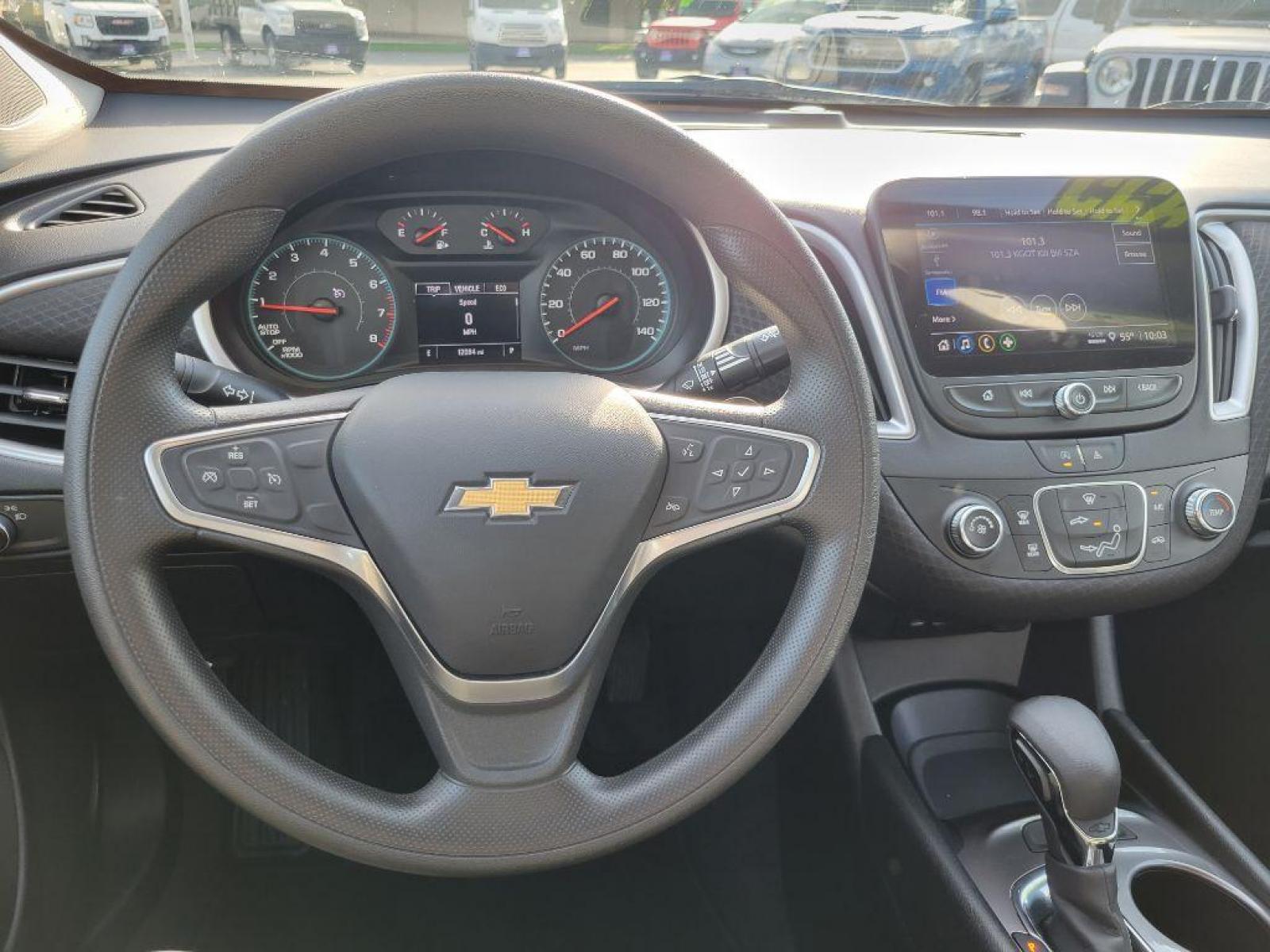 2022 SILVER CHEVROLET MALIBU LS (1G1ZB5ST2NF) with an 1.5L engine, Automatic transmission, located at 929 East 8th Ave, Anchorage, AK, 99501, (907) 274-2277, 61.214783, -149.866074 - Photo #4