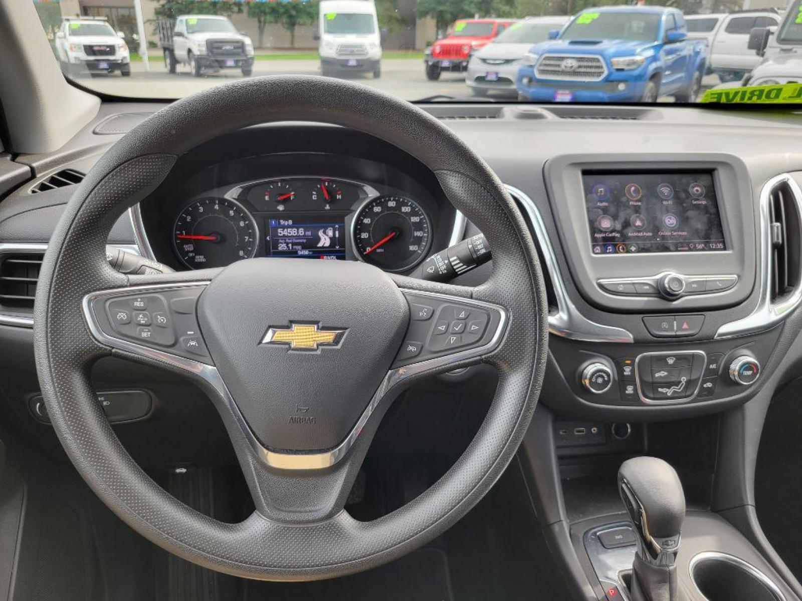 2022 GRAY CHEVROLET EQUINOX LT (2GNAXUEV4N6) with an 1.5L engine, Automatic transmission, located at 929 East 8th Ave, Anchorage, AK, 99501, (907) 274-2277, 61.214783, -149.866074 - Photo #4