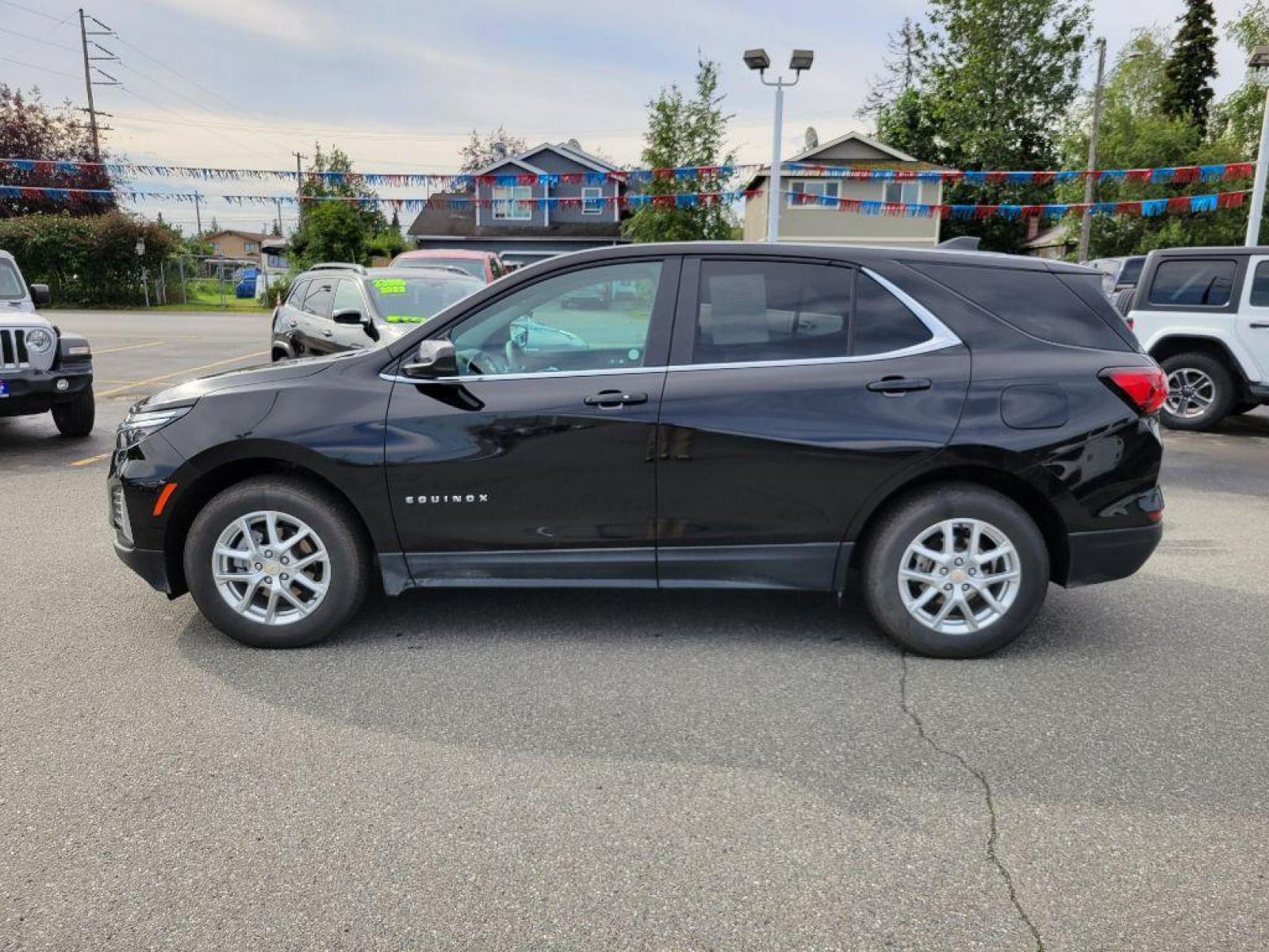 2022 BLACK CHEVROLET EQUINOX LT (3GNAXUEV1NL) with an 1.5L engine, Automatic transmission, located at 929 East 8th Ave, Anchorage, AK, 99501, (907) 274-2277, 61.214783, -149.866074 - Photo #1