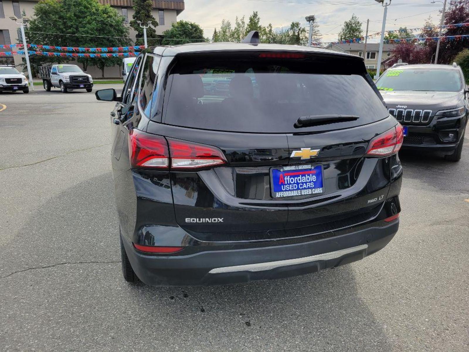 2022 BLACK CHEVROLET EQUINOX LT (3GNAXUEV1NL) with an 1.5L engine, Automatic transmission, located at 929 East 8th Ave, Anchorage, AK, 99501, (907) 274-2277, 61.214783, -149.866074 - Photo #2