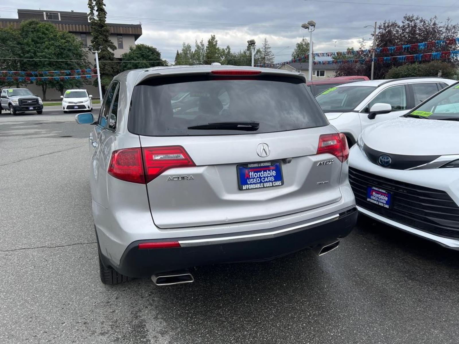2011 GREY ACURA MDX TECHNOLOGY (2HNYD2H47BH) with an 3.7L engine, Automatic transmission, located at 929 East 8th Ave, Anchorage, AK, 99501, (907) 274-2277, 61.214783, -149.866074 - Photo #2