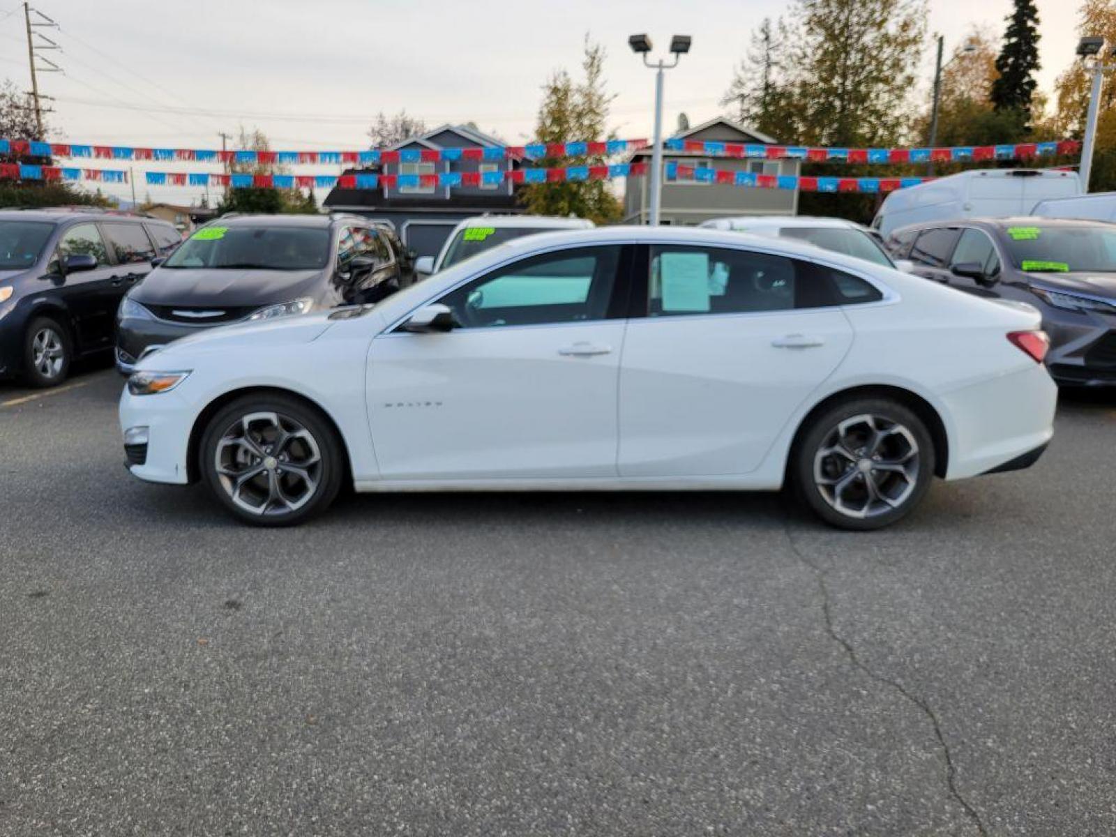 2020 WHITE CHEVROLET MALIBU LT (1G1ZD5ST6LF) with an 1.5L engine, Continuously Variable transmission, located at 929 East 8th Ave, Anchorage, AK, 99501, (907) 274-2277, 61.214783, -149.866074 - Photo #1