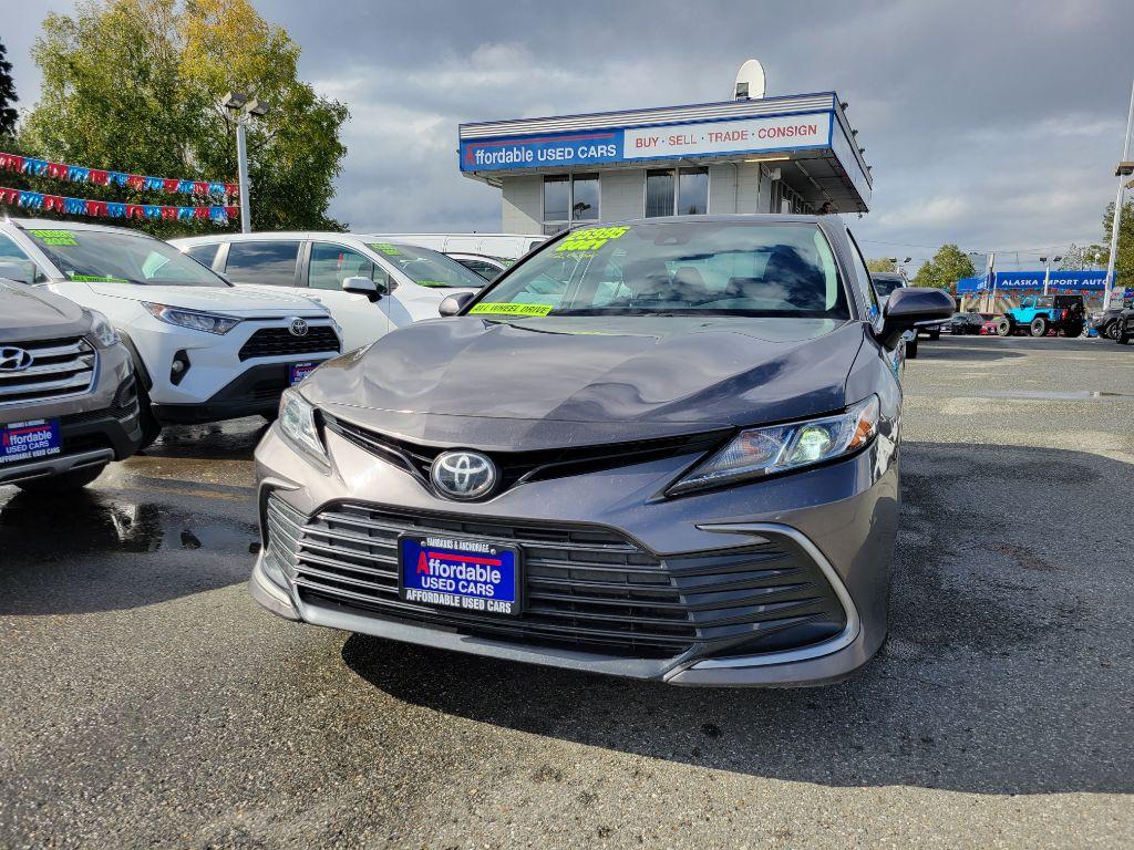 photo of 2021 TOYOTA CAMRY 4DR