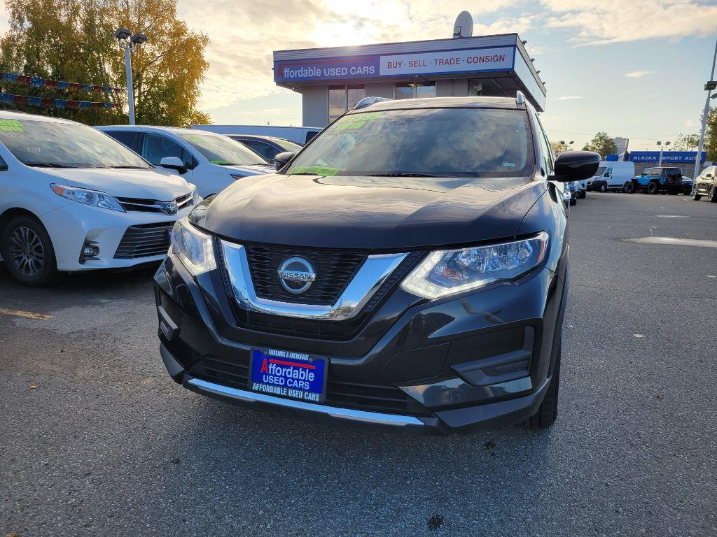 photo of 2019 NISSAN ROGUE SV 4DR