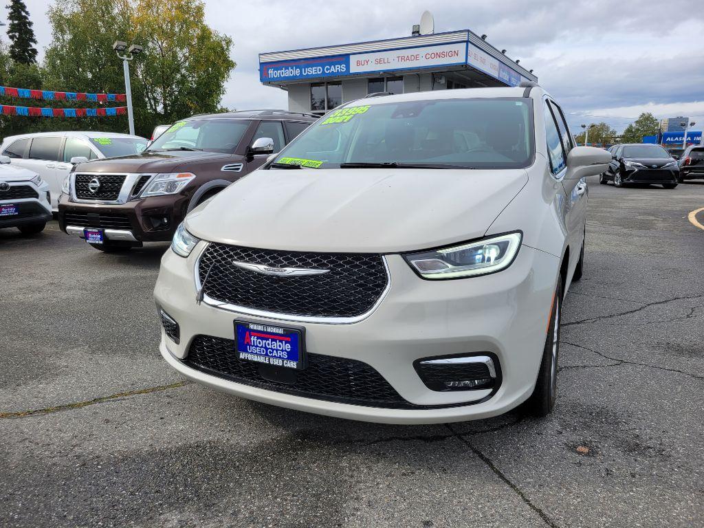 photo of 2021 CHRYSLER PACIFICA 4DR