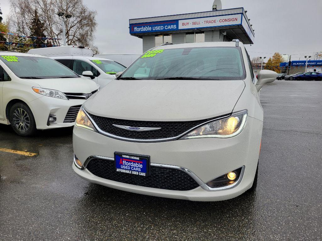 photo of 2020 CHRYSLER PACIFICA 4DR