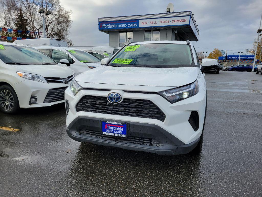 photo of 2022 TOYOTA RAV4 XLE 4DR