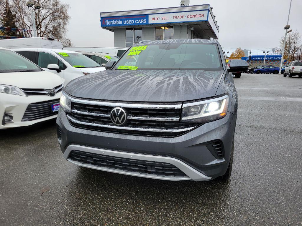 photo of 2021 VOLKSWAGEN ATLAS CROSS SPO 4DR