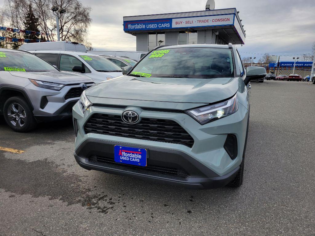 photo of 2022 TOYOTA RAV4 XLE 4DR