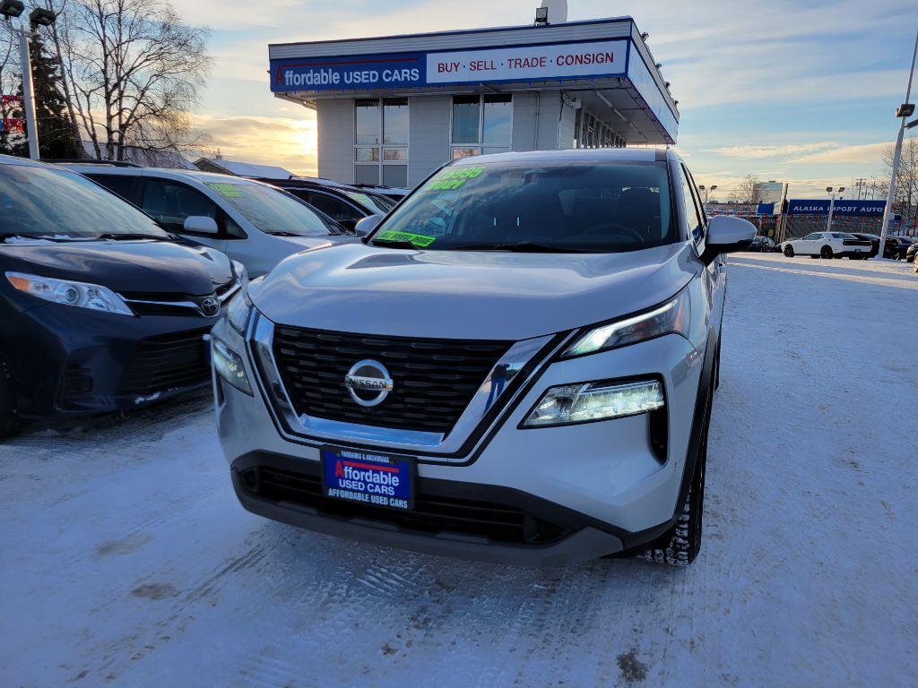 photo of 2021 NISSAN ROGUE SV 4DR