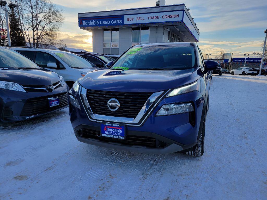 photo of 2021 NISSAN ROGUE SV 4DR