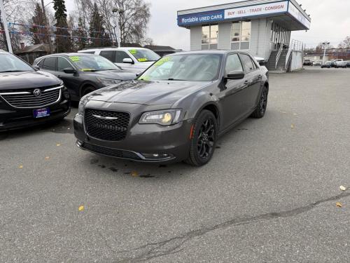 2019 CHRYSLER 300 4DR