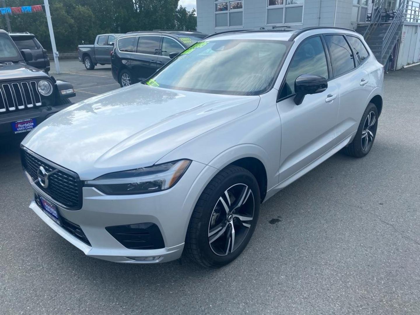2021 Volvo XC60 R-Design