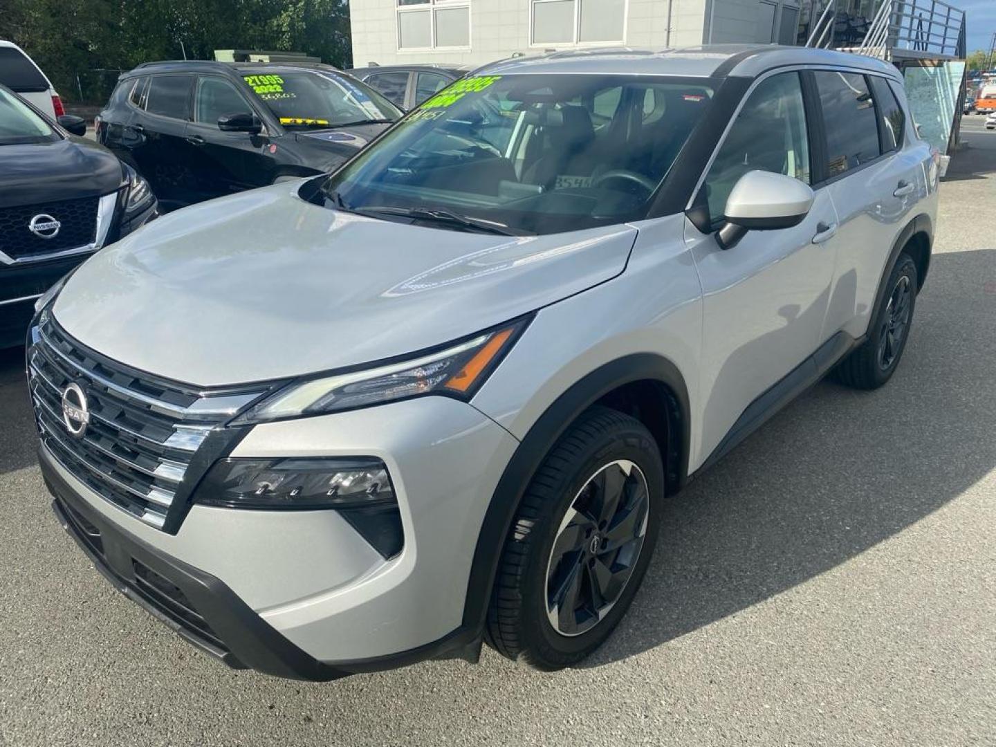 2024 Nissan Rogue SV's photo