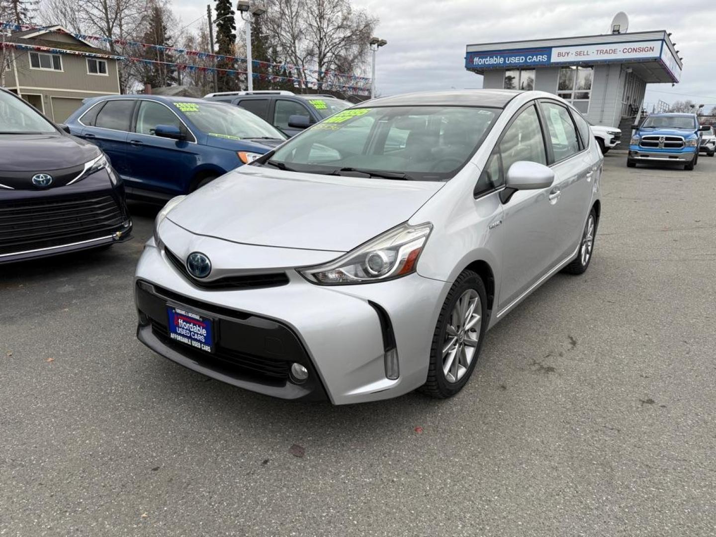 2017 Toyota Prius v Five