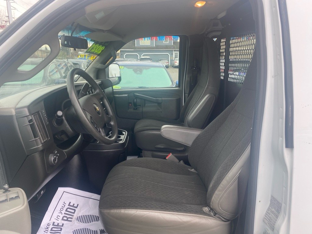 2021 Chevrolet Express Cargo Work Van - Photo 4