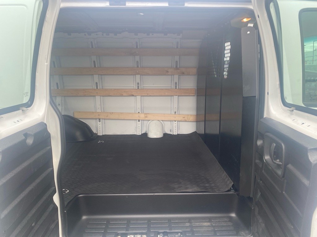 2021 Chevrolet Express Cargo Work Van - Photo 5