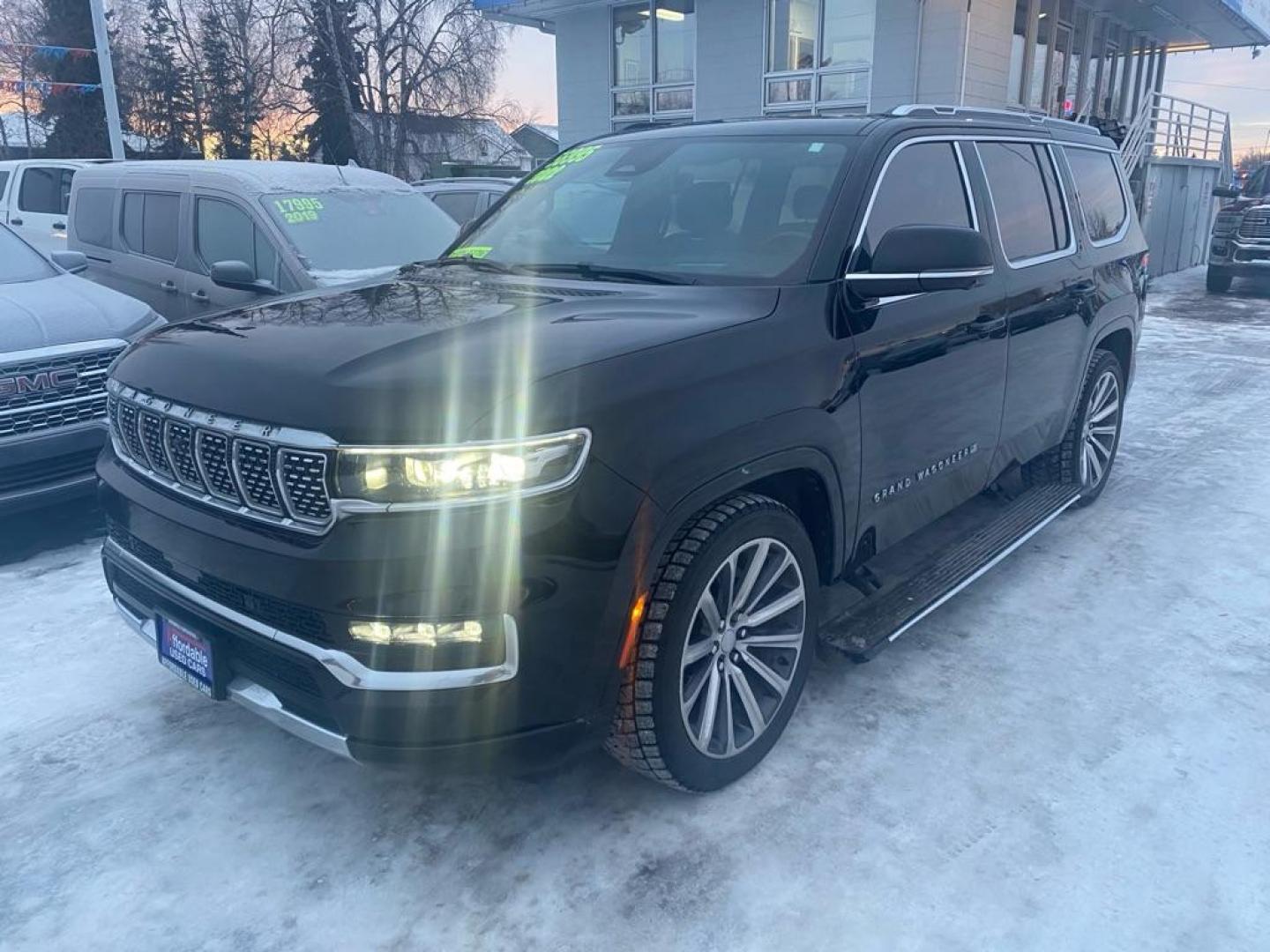 2022 Jeep Grand Wagoneer Series II's photo