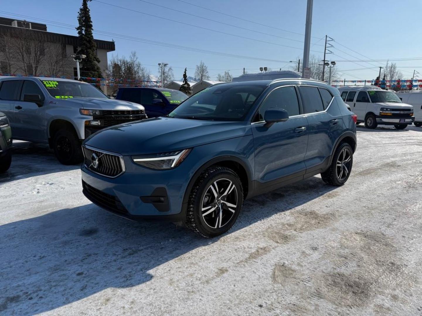 2023 Volvo XC40