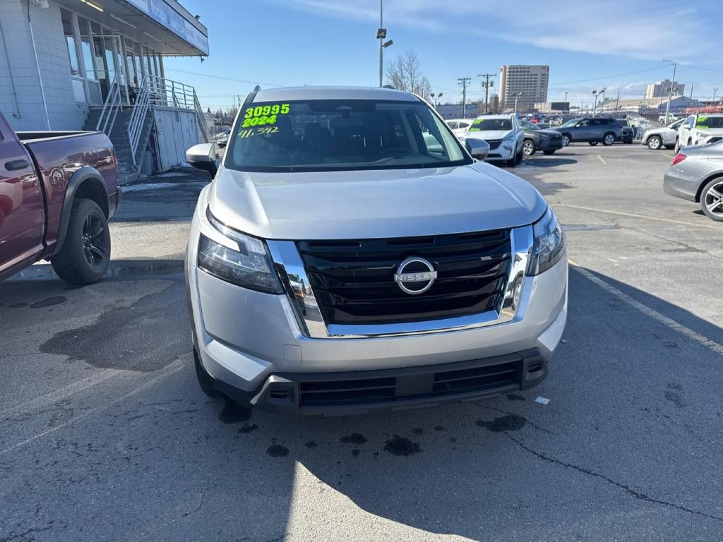 2024 Nissan Pathfinder SV 4WD's photo