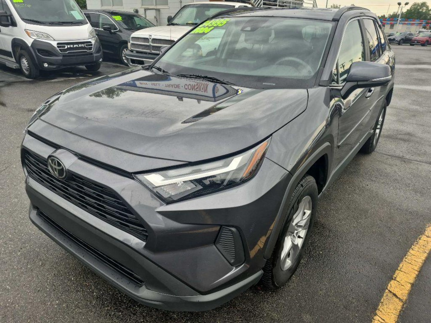 2024 Toyota RAV4 XLE AWD's photo