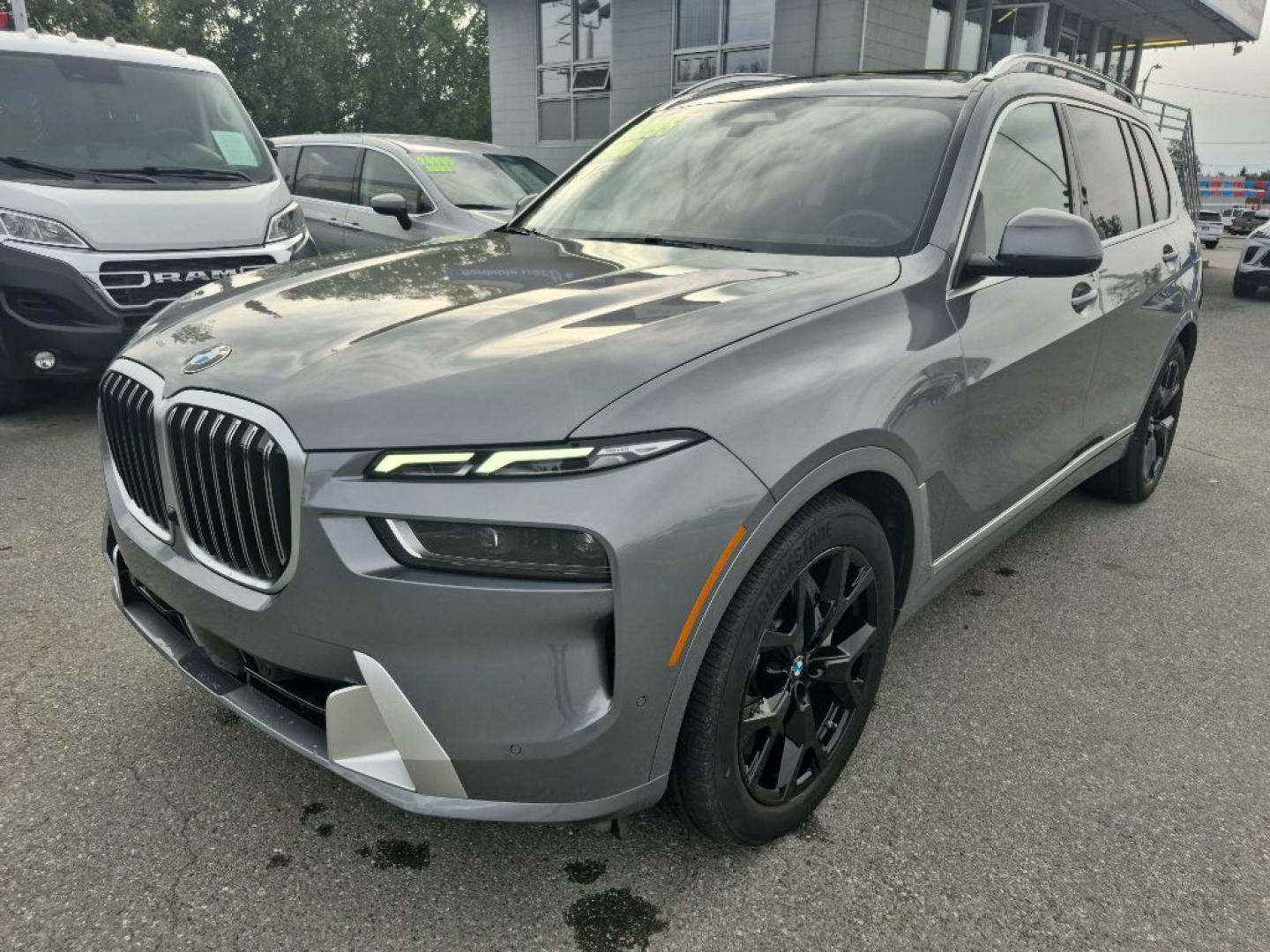 2023 BMW X7
